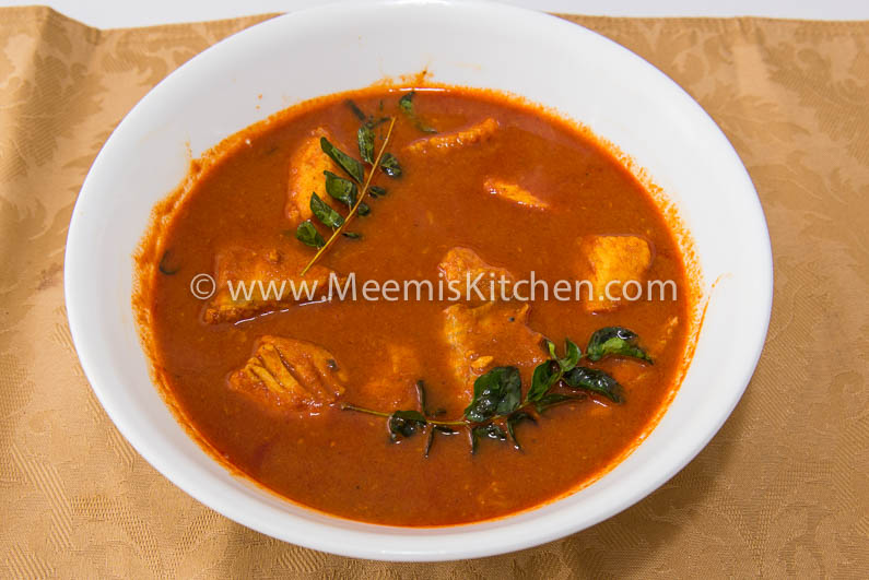 Kottayam Fish Curry / Kerala Spicy Fish Curry