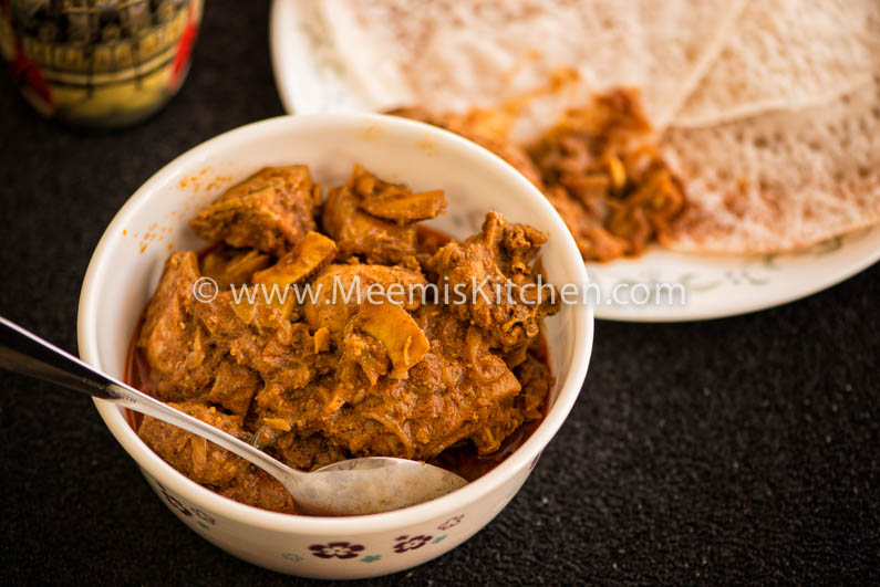 Kerala Chicken Curry with Thengakothu