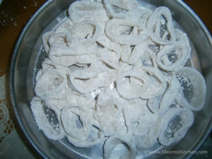Crispy Fried Squid Rings (Calamari Fritters)