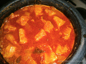 Spicy Tangy Fish Curry / Kerala Tangy Fish Curry