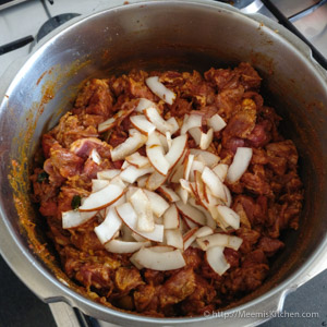 Beef ularthiyathu / Kerala Beef roast / Buffalo meat roast