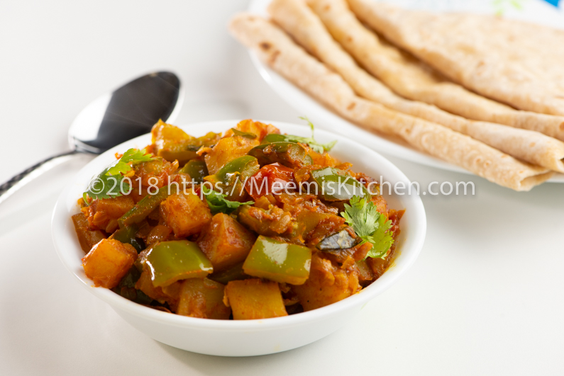 Aloo Shimla Mirch Sabzi/ Potato Capsicum Masala